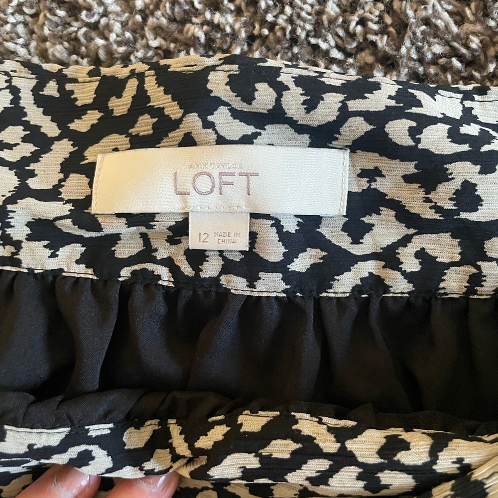 Loft Skirt - Picture 3 of 4